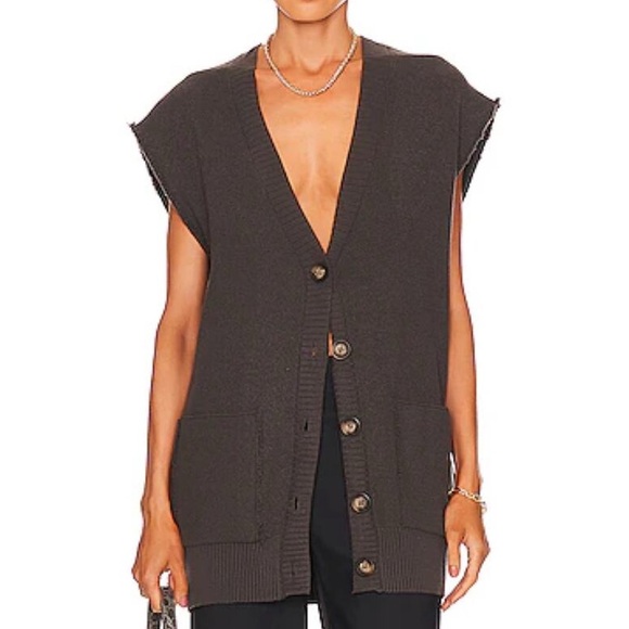 Free People Oakleigh Oversized Sweater Vest in Charcoal Size Large - Picture 1 of 13